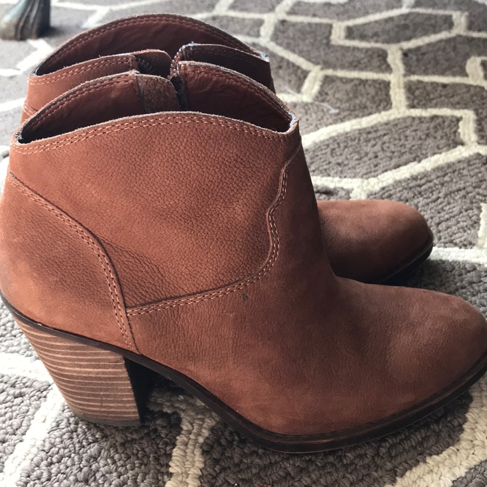 Lucky Brand Eller Booties